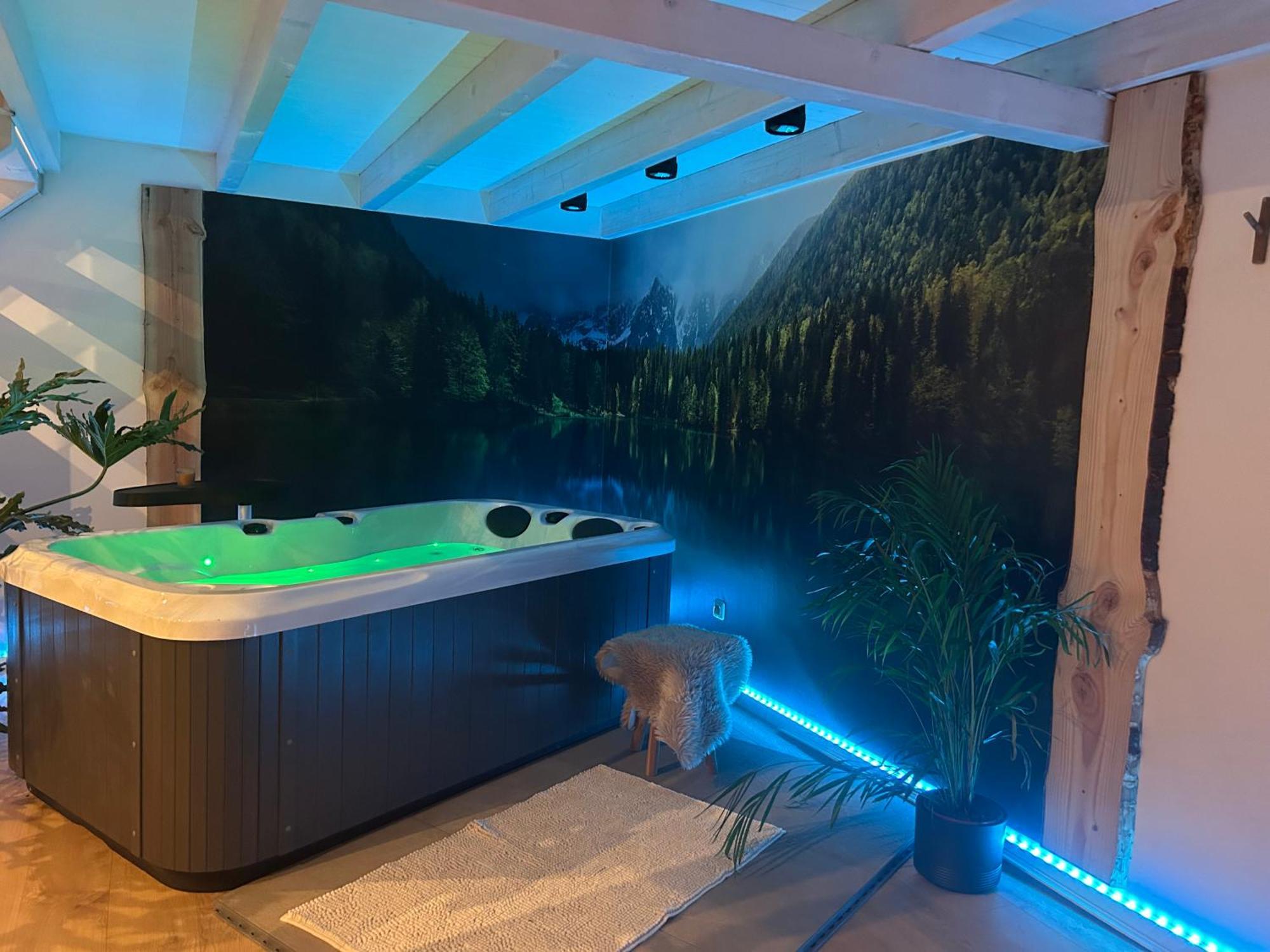 Wellness Mit Whirlpool Und Sauna Homestay